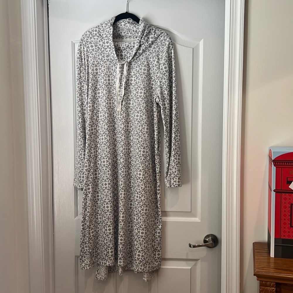 Carole Hochman Night shirt - Size L